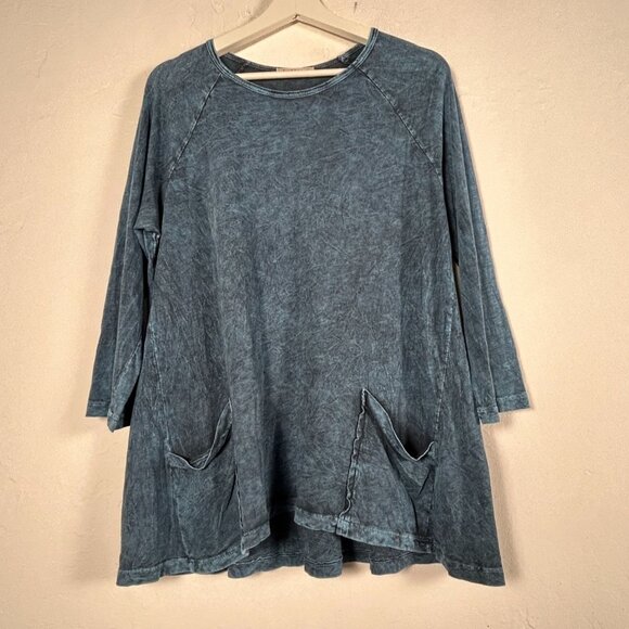 Jess & Jane Women Mineral Washed Tunic Top Medium Blue Pockets 3/4 Sleeve Casual - Picture 1 of 7